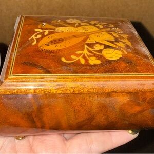 Vintage GUEISSAZ - JACCARD wooden music box. Plays, “loves dream”.